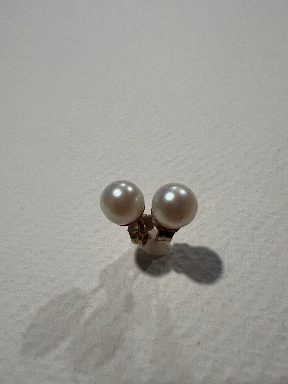 14k Classic Pearl Stud Earrings